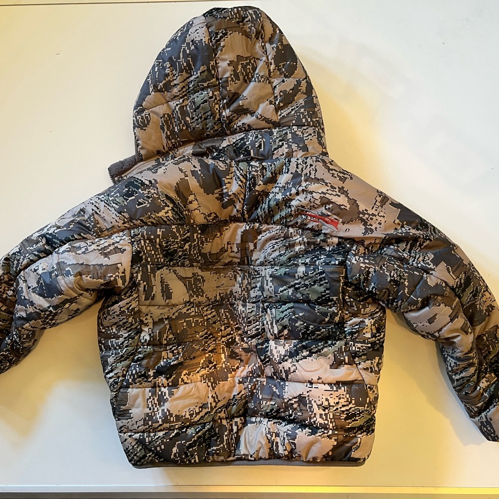 Youth Medium Sitka reversible omnifade coat